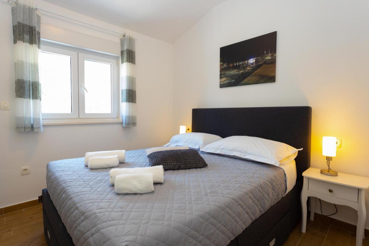 Apartments Jasa Deluxe Makarska Esterno foto