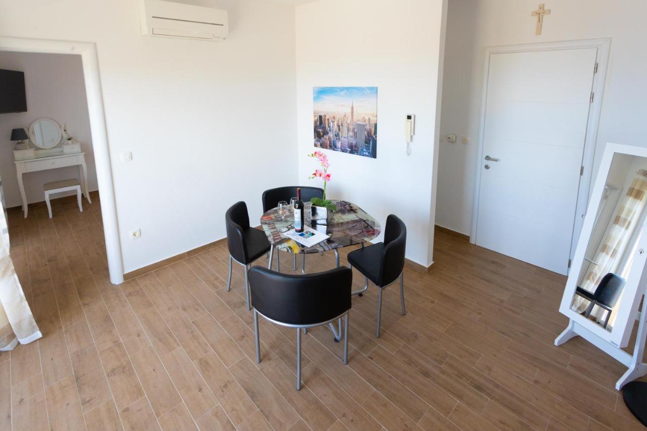 Apartments Jasa Deluxe Makarska Esterno foto