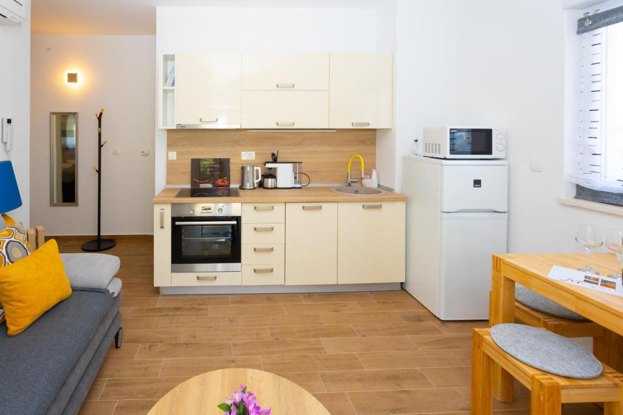Apartments Jasa Deluxe Makarska Esterno foto