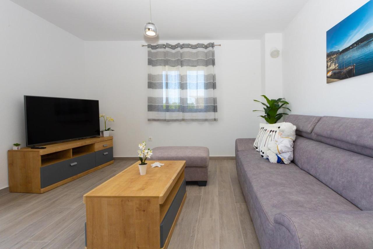Apartments Jasa Deluxe Makarska Esterno foto