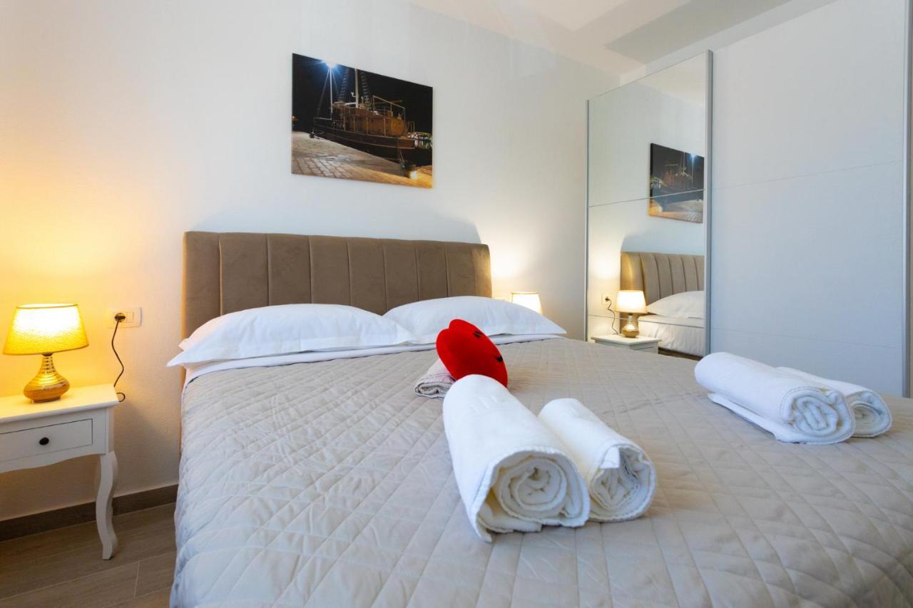 Apartments Jasa Deluxe Makarska Esterno foto