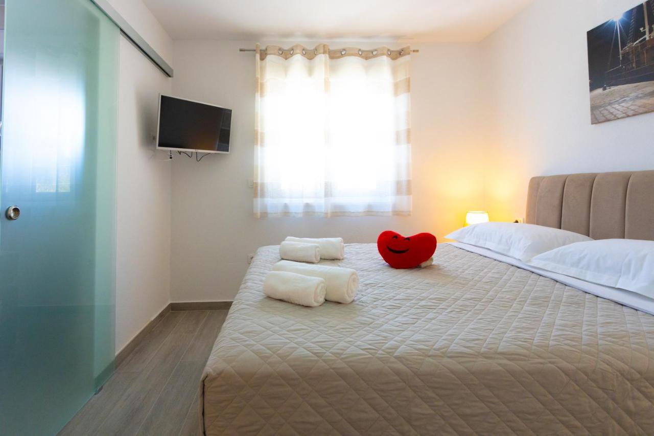Apartments Jasa Deluxe Makarska Esterno foto