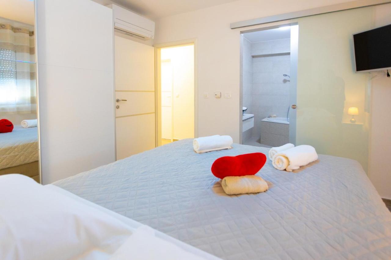 Apartments Jasa Deluxe Makarska Esterno foto