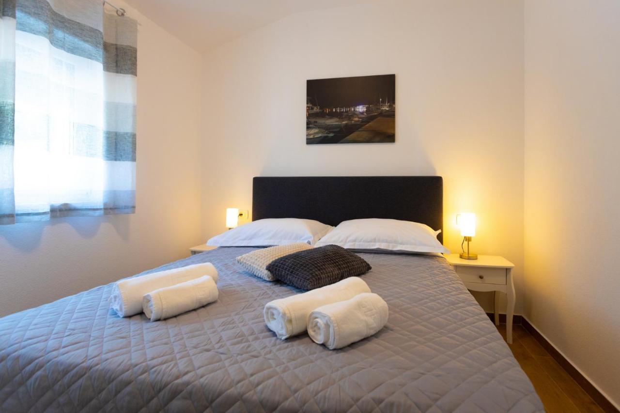 Apartments Jasa Deluxe Makarska Esterno foto