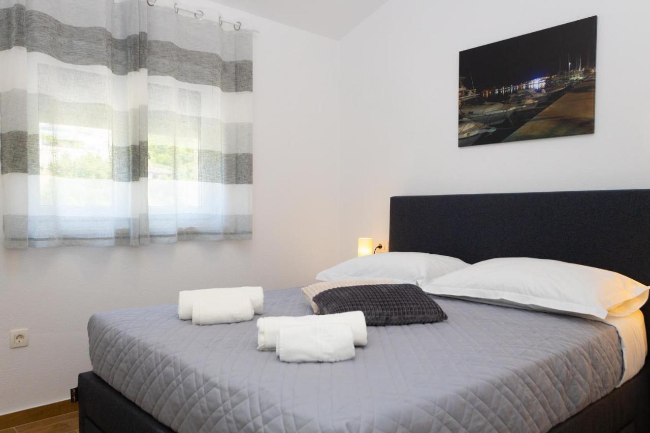 Apartments Jasa Deluxe Makarska Esterno foto