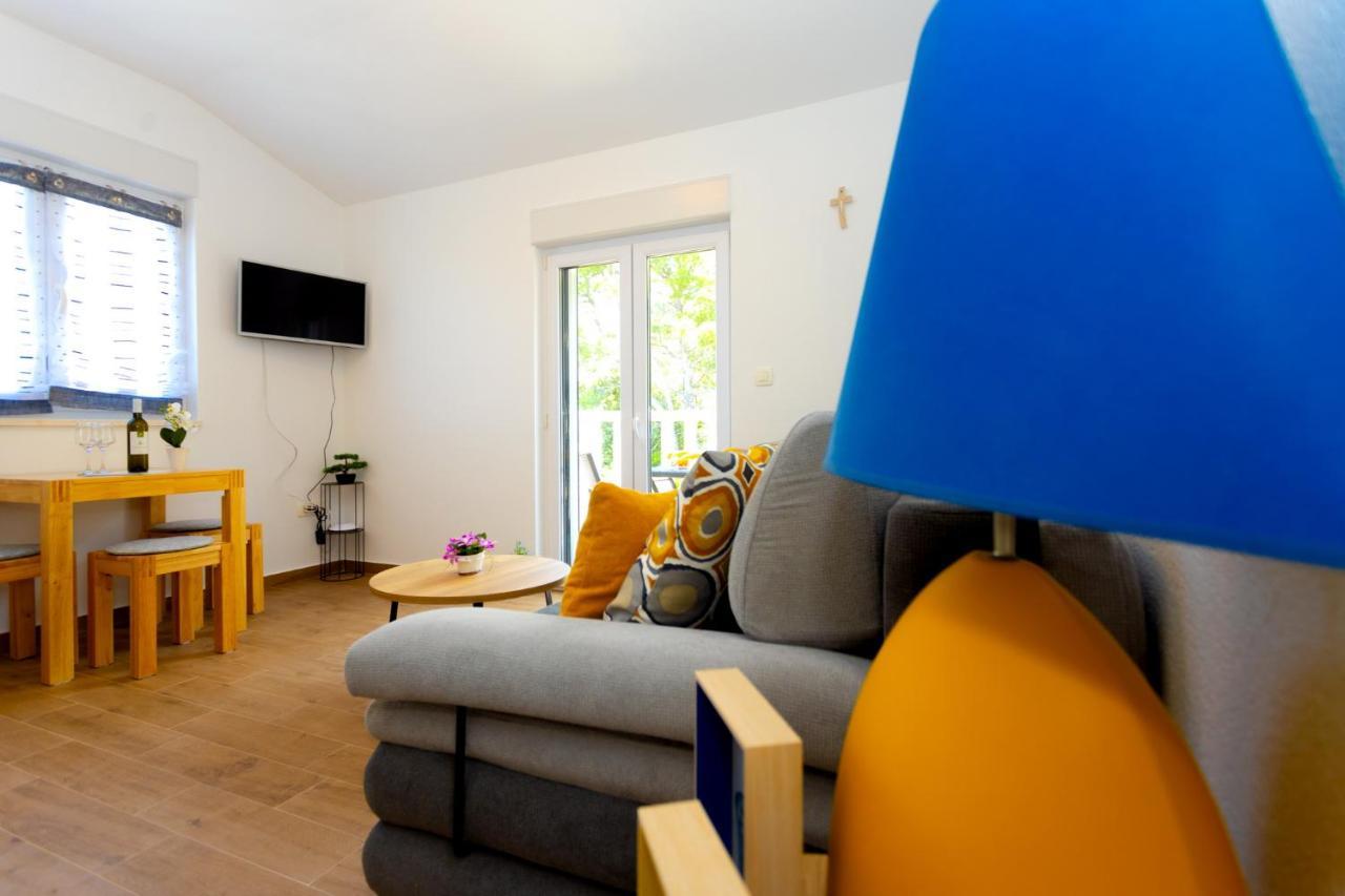 Apartments Jasa Deluxe Makarska Esterno foto