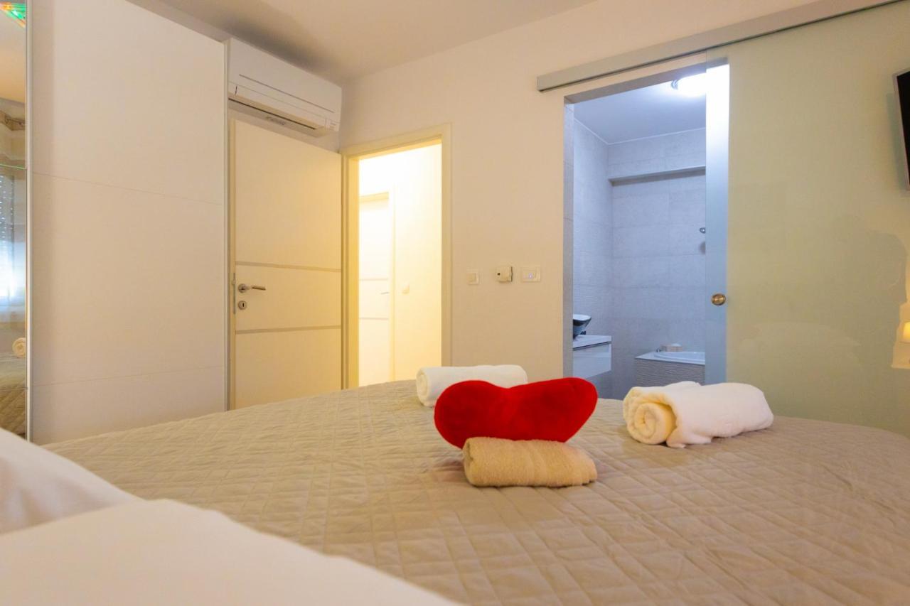 Apartments Jasa Deluxe Makarska Esterno foto